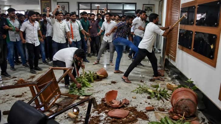 https://salarnews.in/public/uploads/images/newsimages/maannewsimage29042026_224243_WEb pics (14).png